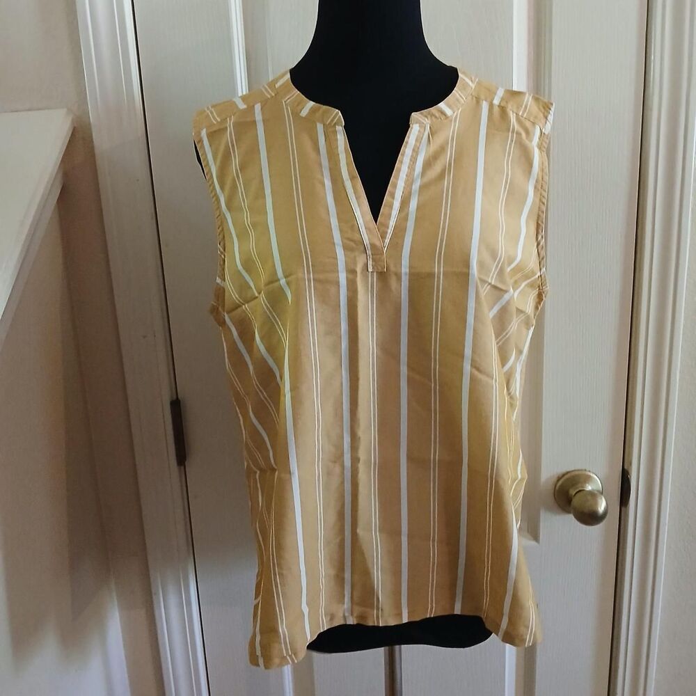 Eddie Bauer Cotton blend yellow/white striped sleeveless V-neck top L granola